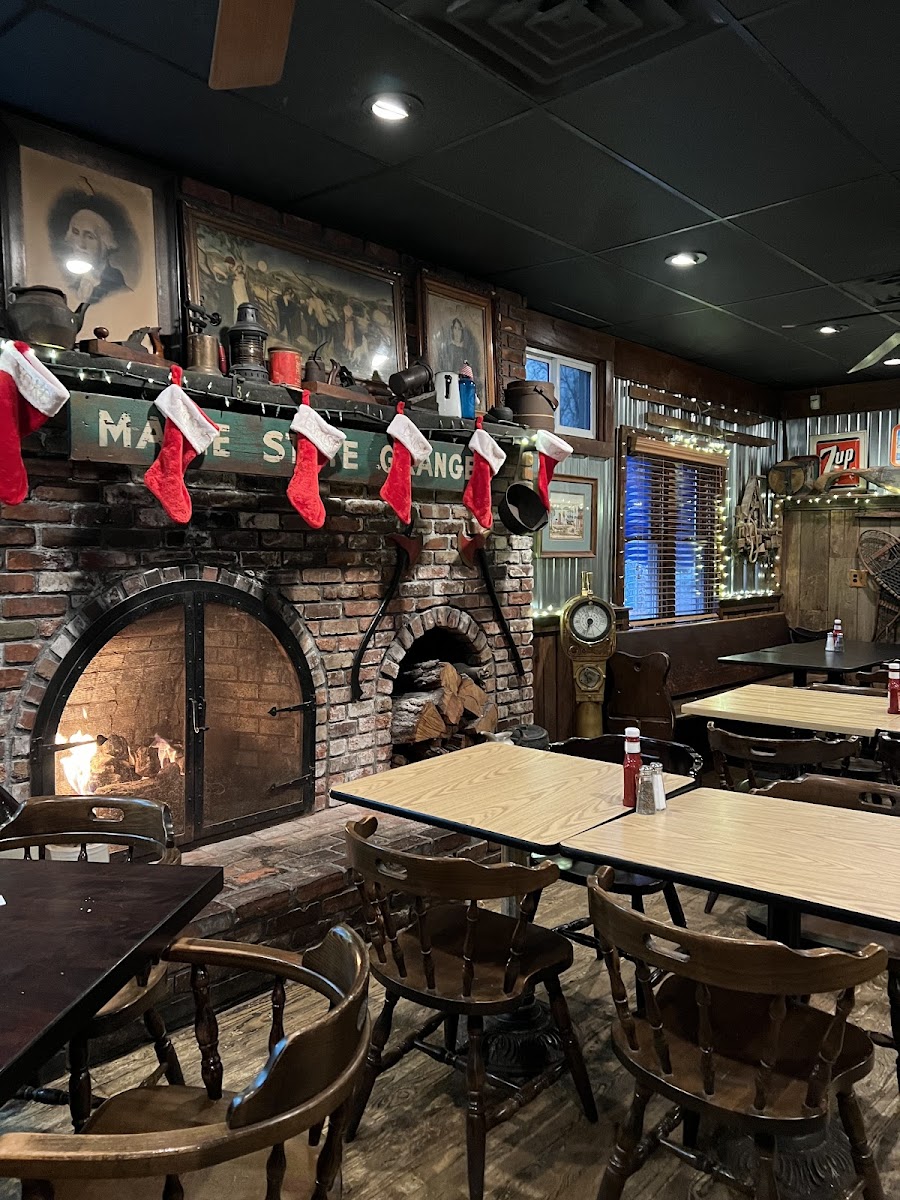 Cap'n Cats Clam Bar & Tavern